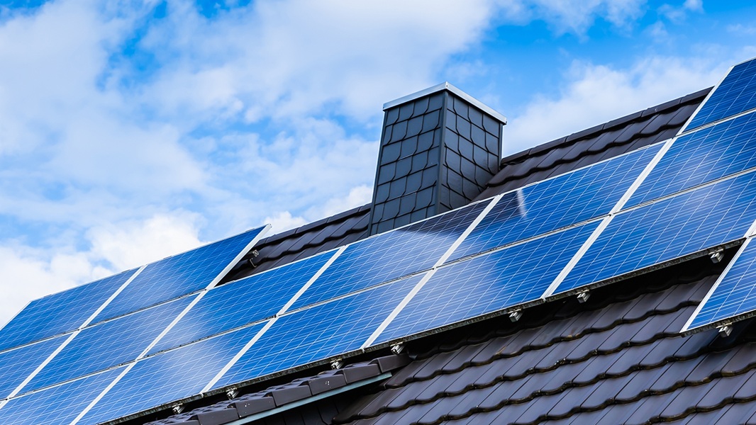 Thumbnail - Geplante EEG-Reform sorgt für Kritik in der Solarbranche
